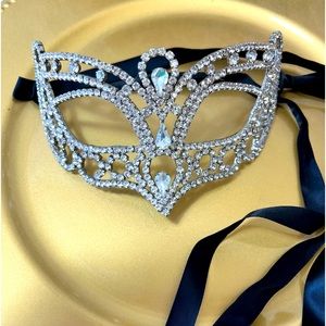 Masquerade Mask With Rhinestones & Satin Ribbon